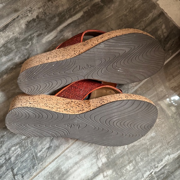 Clarks 11M width sandals - Picture 9 of 9